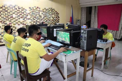 Inmates In Prison Can Still Play Games & Join eSports