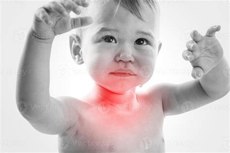 Crying baby suffering from sore throat pain 16264360 Stock Photo at ...
