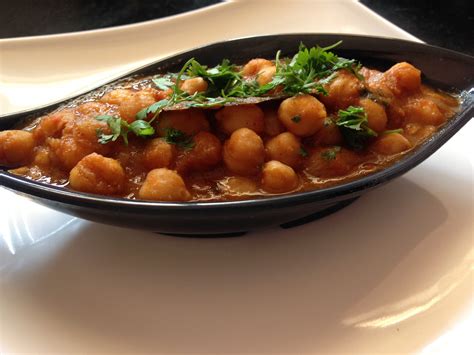 Punjabi Chole Recipe, chole recipe - Yummy Indian Kitchen