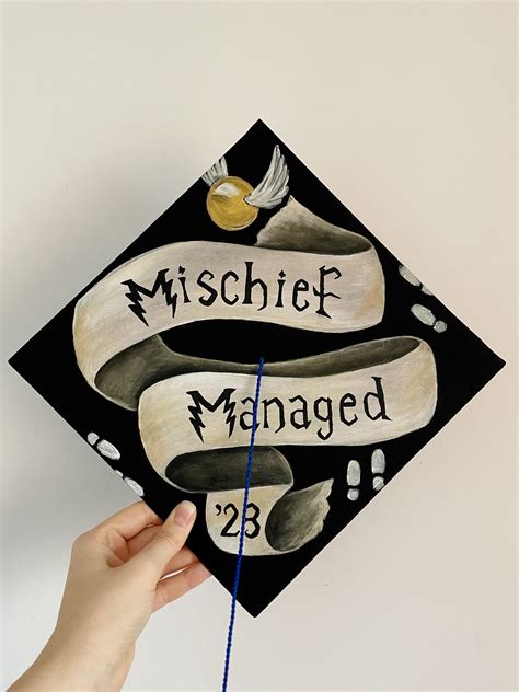 Mischief Managed | Painted Harry Potter themed grad cap | Personalized ...