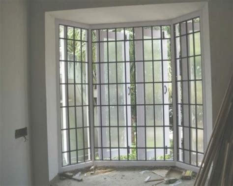 घर का ग्रिल का डिजाइन: घर की खिड़कियों किस तरह की ग्रिल लगवाएं ...