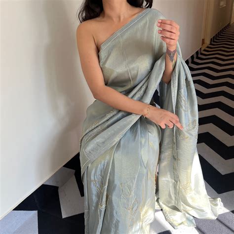 Buy Bunai Royal Blue Floral Fusion Georgette Saree Online