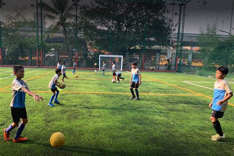 Sports Ground,Turf Arena,Cricket,Football,Volleyball,Coaching|Huddle