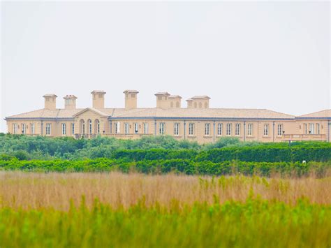 These Are the Largest Homes in America — Daily Passport