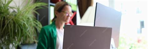 Work Computer 的图像结果