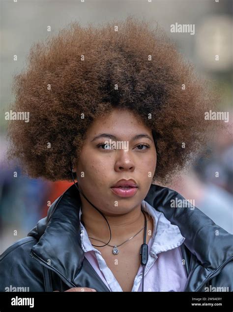 Black lady with afro hair Stock Photo - Alamy