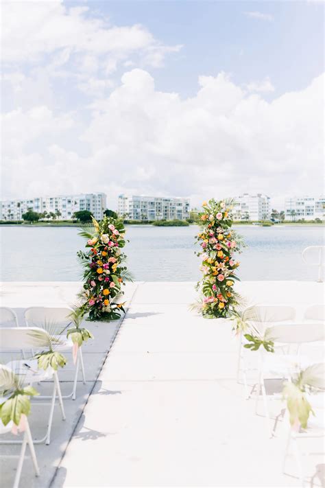 Tropical Destination Wedding | St. Pete Beach Rec Center