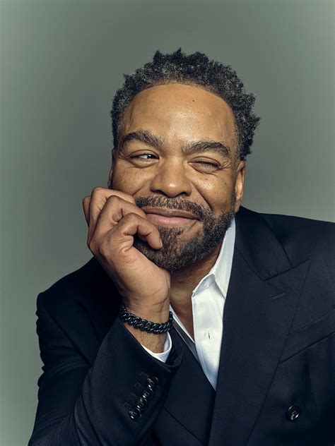 Understanding Man Smiling 的图像结果