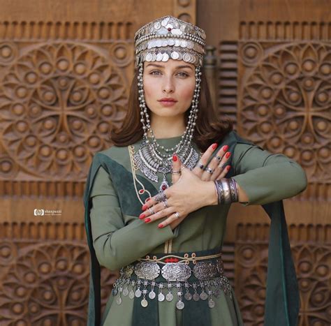 The beauty of traditional armenian dress – Artofit