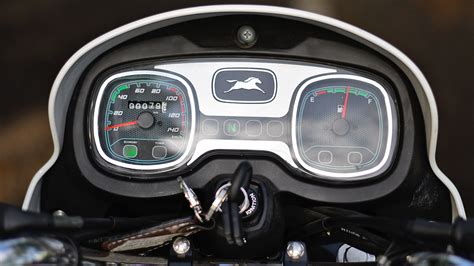 TVS Radeon 2018 STD Bike Photos - Overdrive