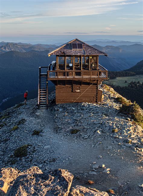 Seven fire lookouts that you can visit in Washington State — Northwest ...
