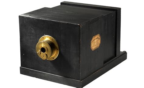 From Bone China’s Dinner Set To The First Camera In History | La Polo