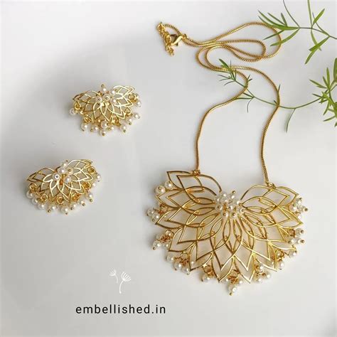 Necklaces – Embellished.in