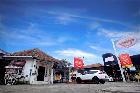DAPOER PRAMBANAN RESTAURANT, Purwokerto - Restaurant Reviews, Phone ...