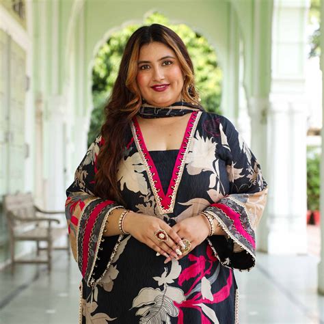 Buy Eclipse Rose Black & Cherry Tropical Muslin Suit Set | Meera Plus Size