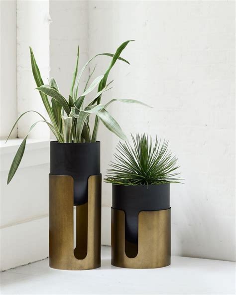 EcoBloom Ceramic Planter – ANGIE HOMES