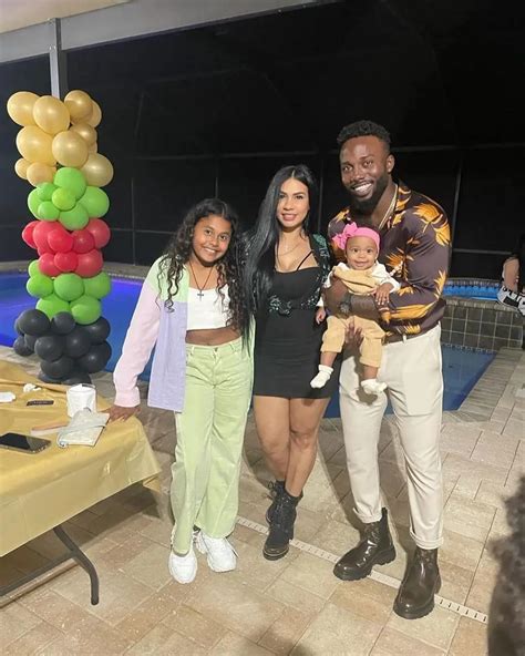 Cenelia Pinedo blanco Age, Wiki, Biography, Husband, Photos, Ethnicity ...