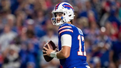 Josh Allen breaks Patrick Mahomes record in latest Buffalo Bills win ...