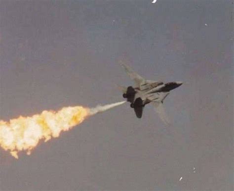 F-14 doing a "Dump and burn!" : r/aviation