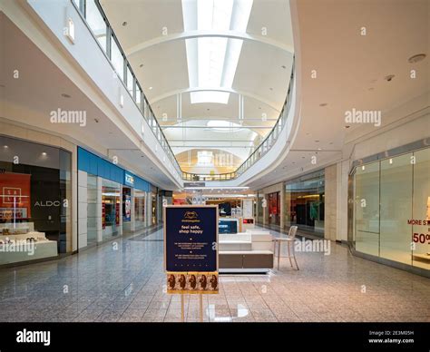 Las Vegas, JAN 7, 2021 - Interior view of the Galleria at Sunset ...