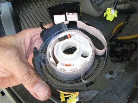 Cleaning a Clock Spring 的图像结果