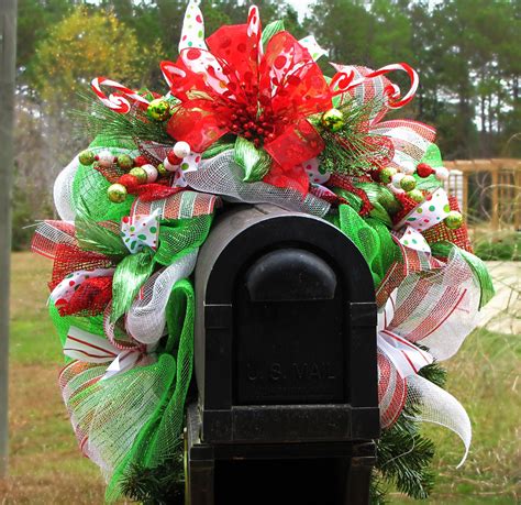 My mailbox swag | Christmas mailbox decorations, Mailbox decor ...