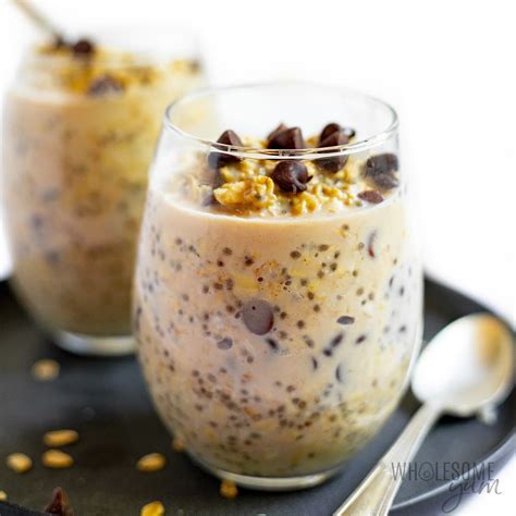 Peanut Butter Overnight Oats (Chocolate Chip!) - Story Telling Co
