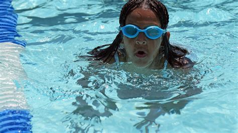 Heat wave: Sprain Ridge Pool in Yonkers opens early