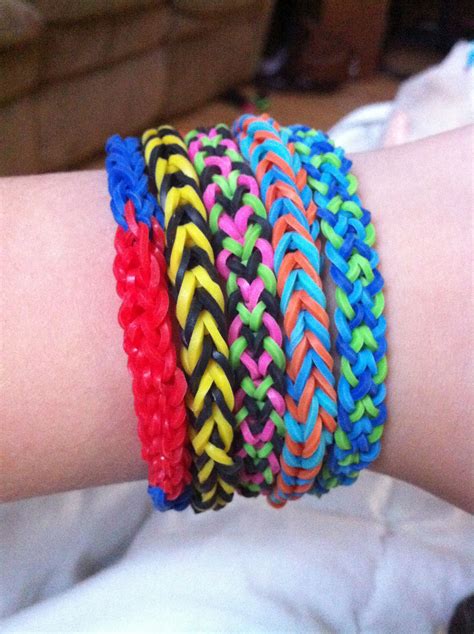 friendship bracelets rubber bands