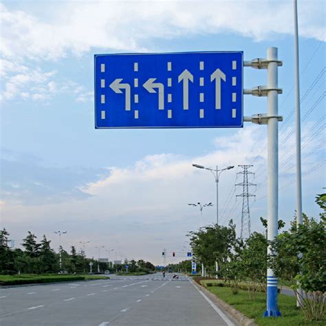 城市道路指示牌 - 市内道路指示牌 - 交通信号灯厂家|监控杆|交通信号灯杆|交通标志杆|江苏烨华交通器材有限公司