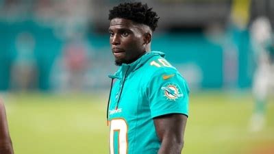 Dolphin star Tyreek Hill’s detainment video reveals details from ...