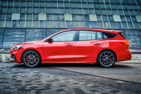 Ford revela Focus ST em formato carrinha | Auto Drive