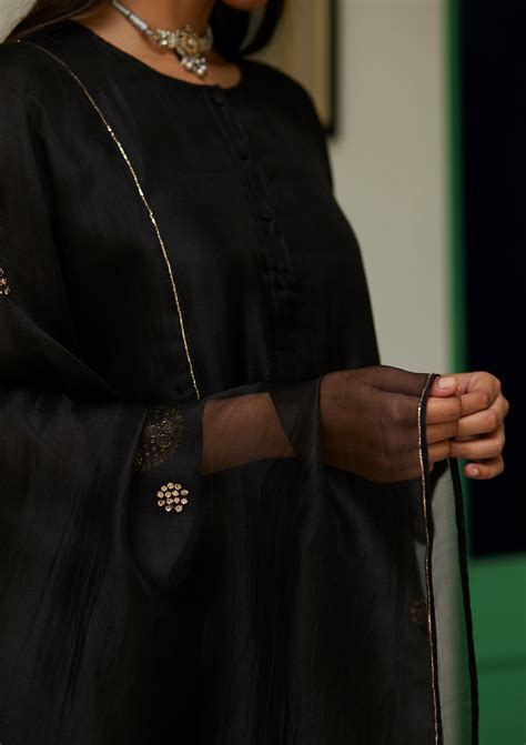 Black Chaand Buta Kurta Set – Andaaz by Jyoti Dhawan