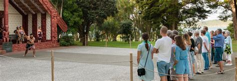 Pōwhiri: Welcome Ceremony | 100% Pure New Zealand