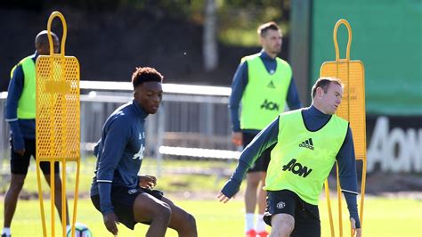 Manchester United's Matty Willock joins Crawley on loan | Football News ...