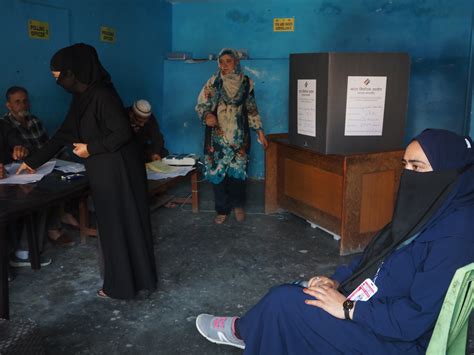 Polling Day in Srinagar, in Photos - The Wire