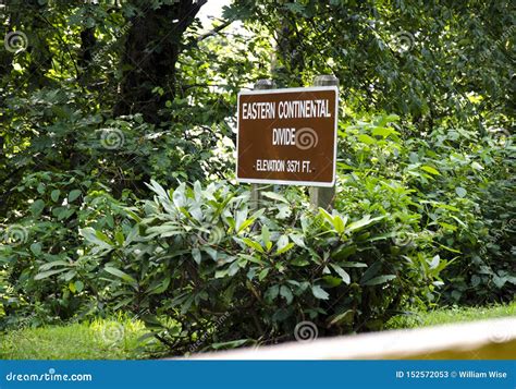 Eastern Continental Divide Sign in Black Rock Mountain Georgia State ...