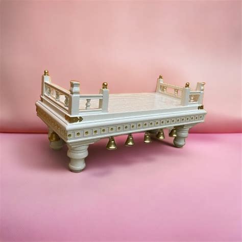 Classic & Modern Pooja Temple, Mandap, Mandir Chowki, Mandir for Home ...