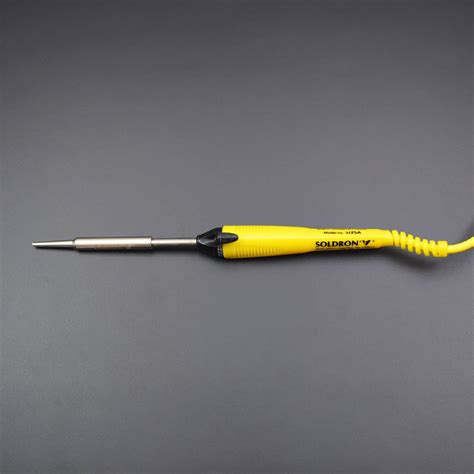 Soldron Soldering Iron - 25 Watt - RS1701 - REES52