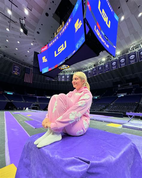 Hannah White | The cutest bikini set from Haute Swimwear 🌸 | Instagram