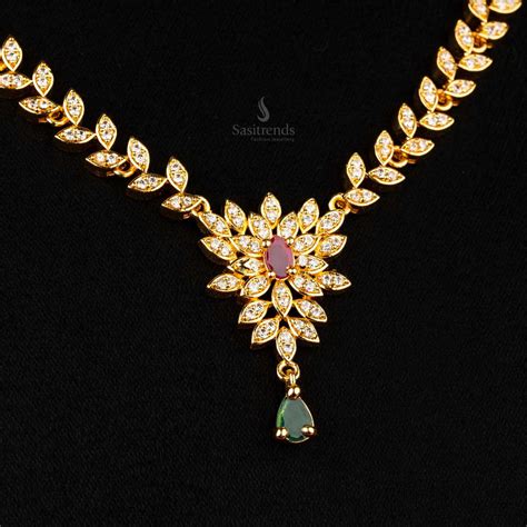 Elegant Floral Motif Micro Gold Plated Jewellery Set - Sasitrends