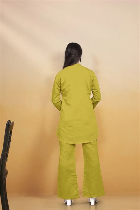 Buy Dress for Haldi Ceremony – Trendy Yellow Outfits & Fusion Sets ...