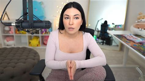 Alinity defends JustaMinx over fan “attacks” after Streamer Awards drama - Dexerto