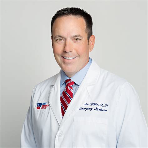 Meet Our Team - Cabot Emergency Hospital - Expert ER Care