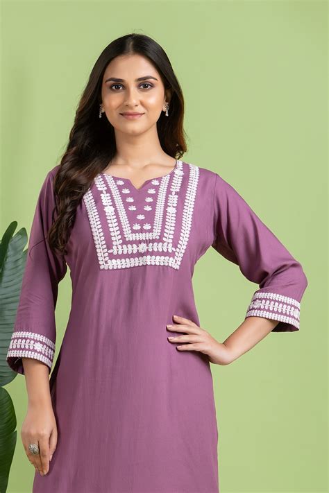 Lavender Floral Embroidered Kurta – Rozaara
