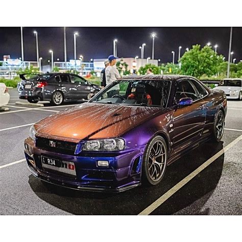Nissan Skyline R34 Midnight Purple 3 - img-cahoots