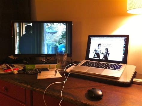 Bildergebnis für macbook+tv+setup