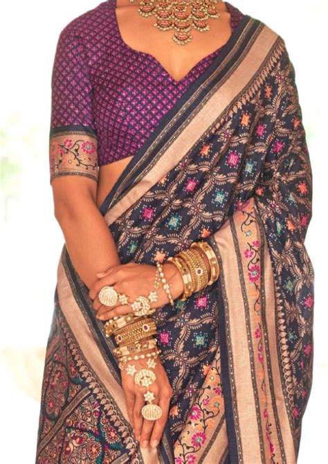 Banarasi Print With Ultra Gloster Finishing Navy Blue Silk Saree– SaviDurga