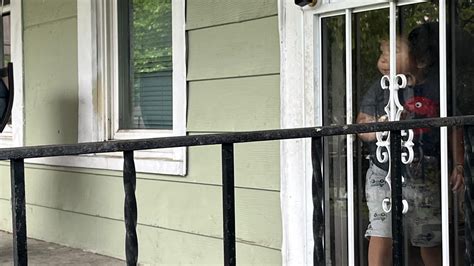 2-year-old stranded in Indiana after parents' deportation | wthr.com