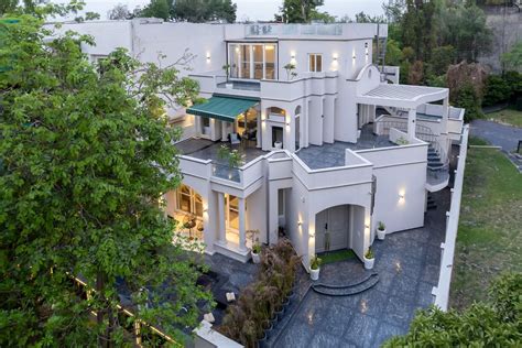 New Delhi Villa Holiday Rentals - Delhi, India | Airbnb